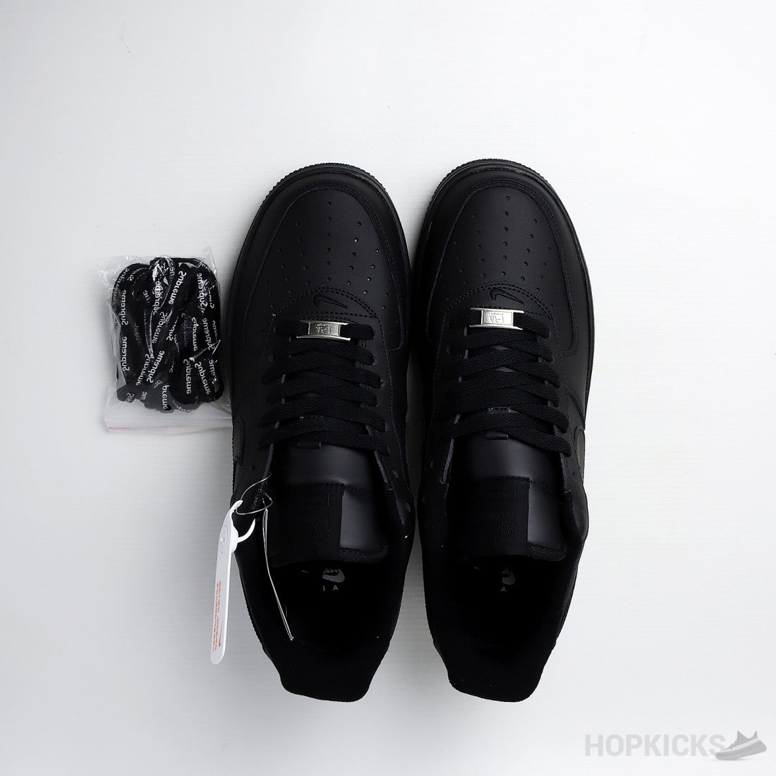 Nike Air Force 1 Low x Supreme - Black