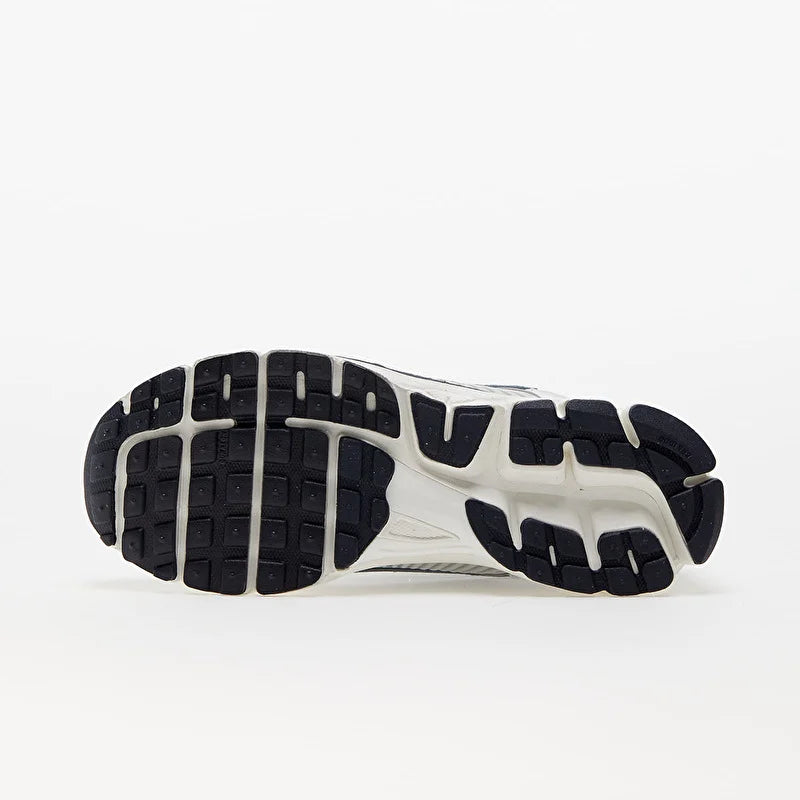 Nike Zoom Vomero 5 - Supersonic / Silver