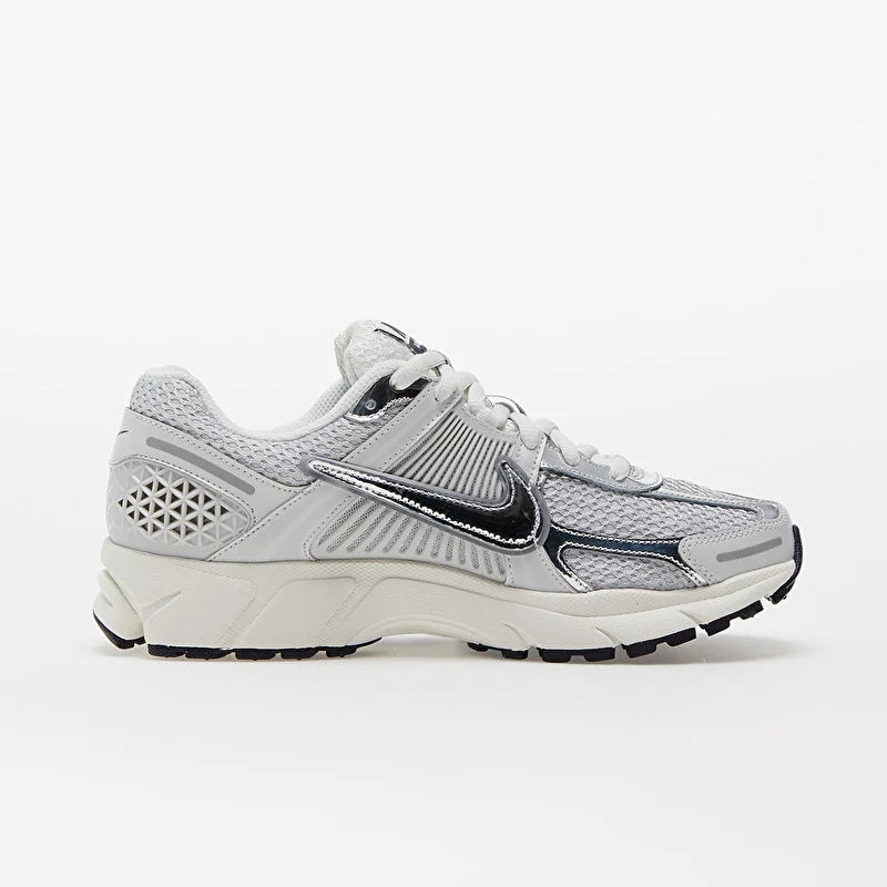Nike Zoom Vomero 5 - Supersonic / Silver
