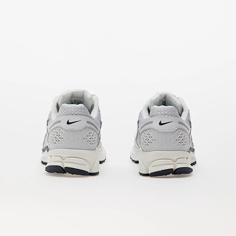 Nike Zoom Vomero 5 - Supersonic / Silver