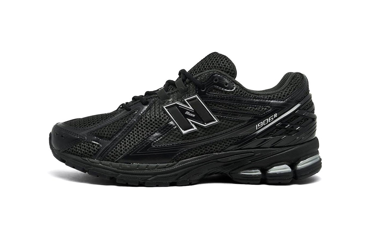 New Balance 1906R — Metallic Silver Black Man Shoes