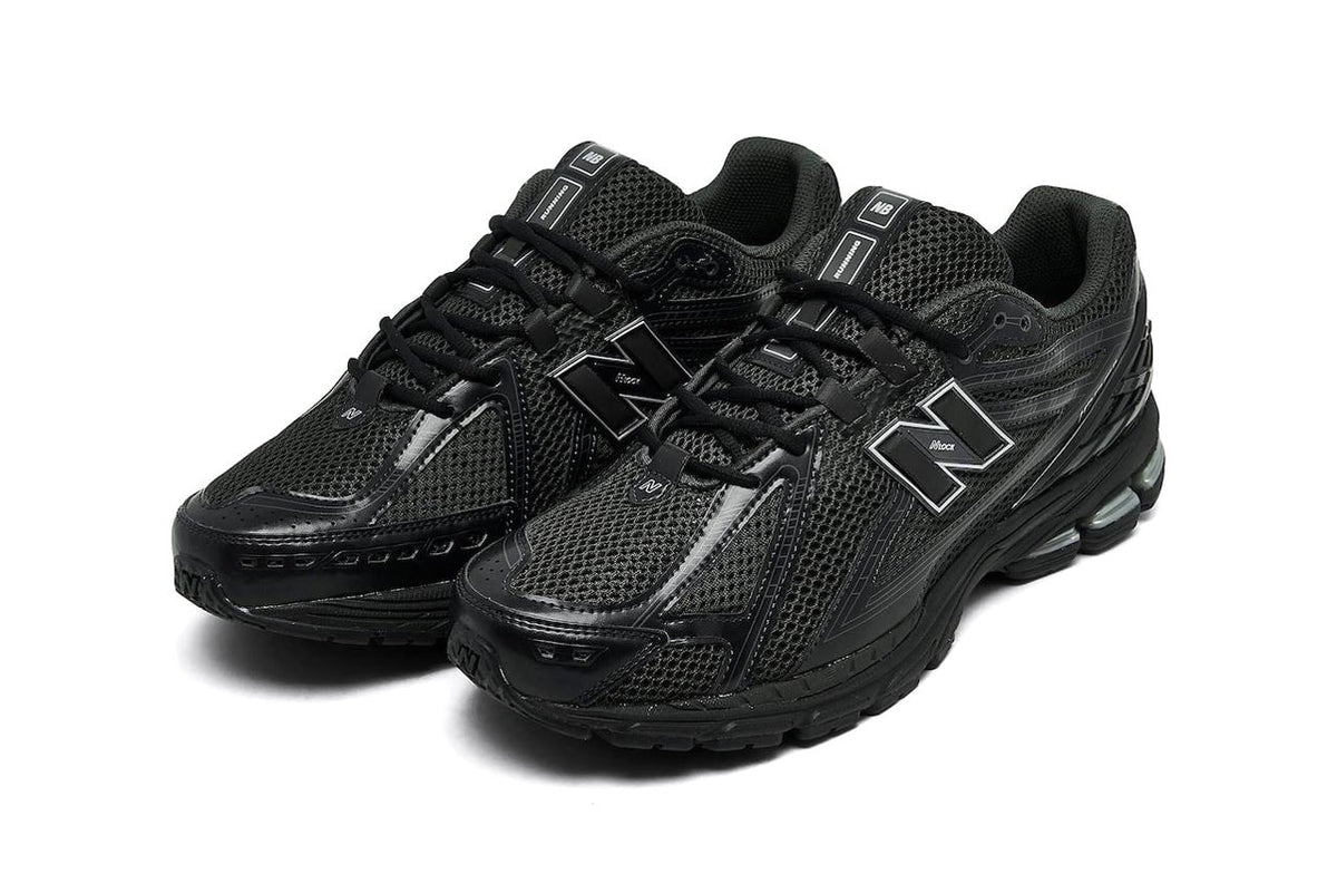 New Balance 1906R — Metallic Silver Black Man Shoes