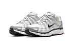 Nike P-6000 — Argent métallisé - Chaussures pour homme blanches