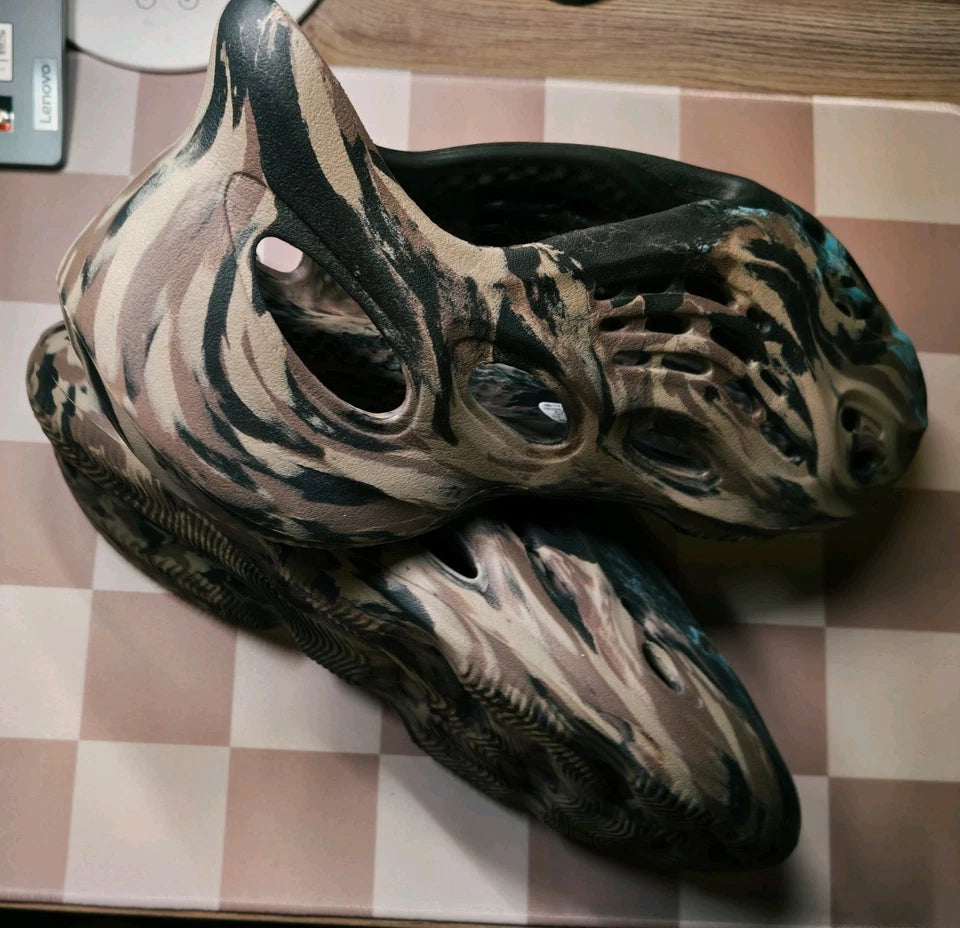 Yeezy Foam Runner - MX Cinder