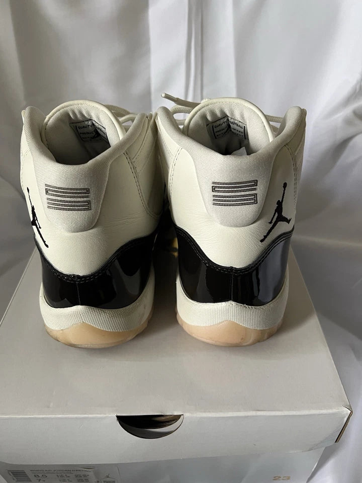 Air Jordan 11 Retro - Neapolitan