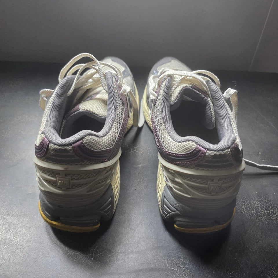 New Balance 1906R - Licorice / Moonrock